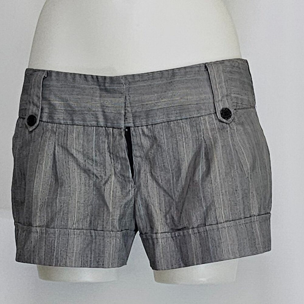 Tracy Evans Gray Pinstripe Dress Shorts – Cuffed Business Casual Style